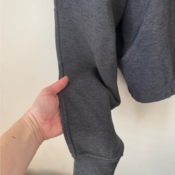 lululemon Scuba Cropped Funnel Neck Half-Zip Waffle, Heathered Graphite Grey, L - Picture 5 of 7